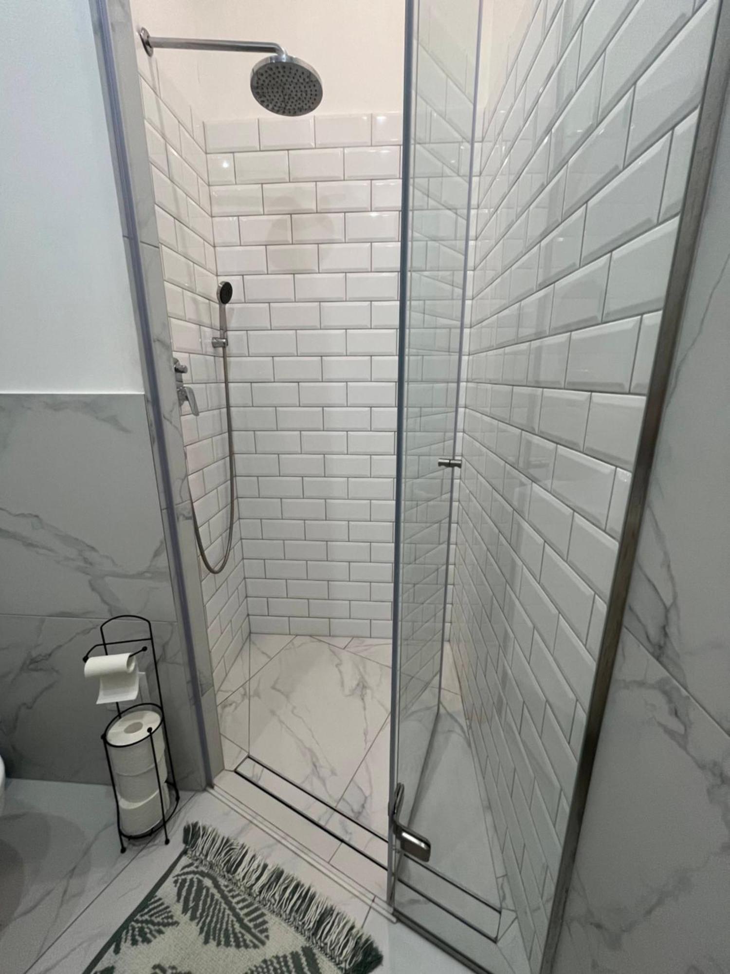 בודפשט Larix Apartman מראה חיצוני תמונה